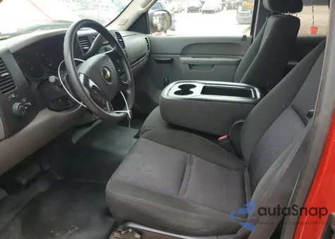 2011 Chevrolet Silverado C1500 z USA, uszkodzony, nr VIN 1GCRCPEX9BZ207871